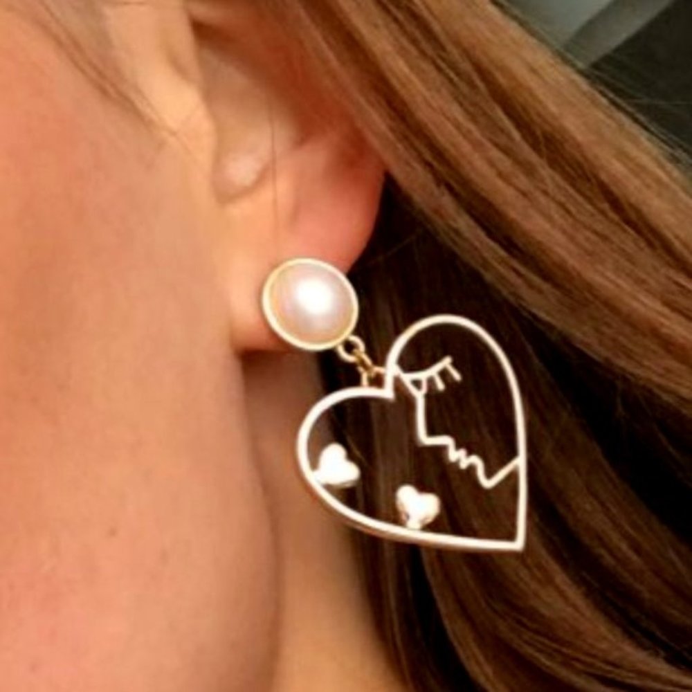 Heart Silhouette Gold Earrings